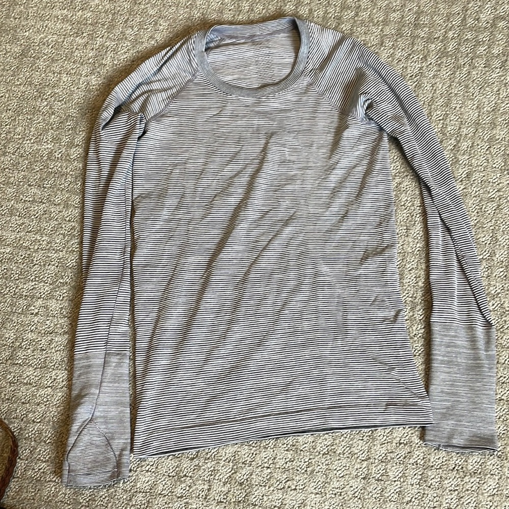 Lululemon Swiftly Tech Long Sleeve
